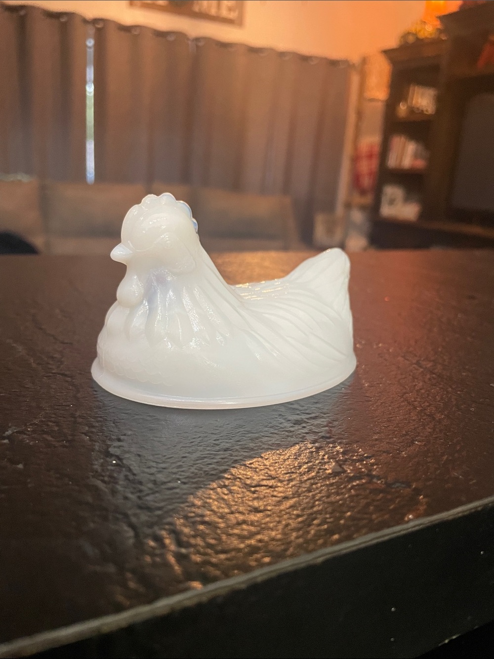 Hazel Atlas Milkglass Nesting Hen Top Only. 4 in.